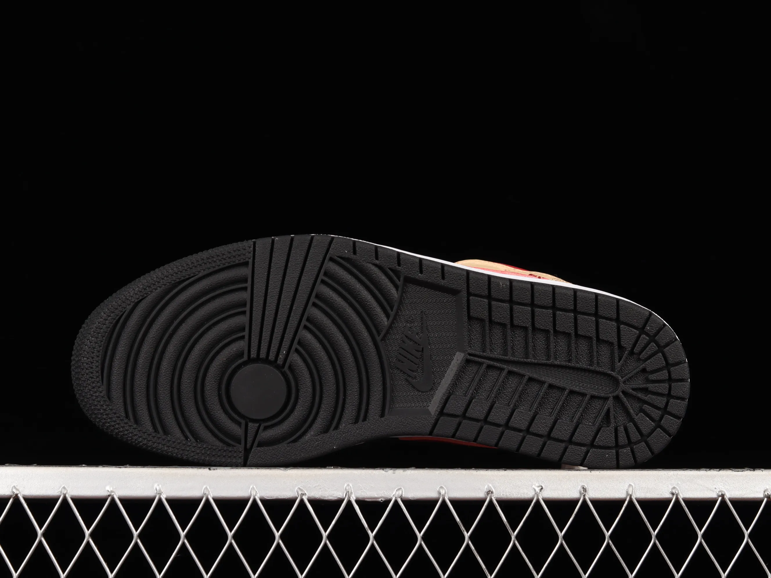 All Categories Air Jordan Jordan Series Basketball Shoes Air Jordan 1 Mid Air Jordan 1 Mid "Beige Red" AJ1 Joe 1 Curry Yellow Zhongbang Basketball Shoes 554724-201